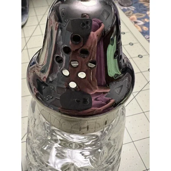 VTG Cut Crystal Muffineer/ Sugar Shaker Silver Plate Lid EUC - Picture 8 of 10